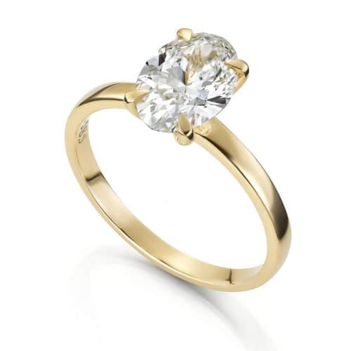 Ring Olivia Oval i gult gull med 1,00ct TWSI diamant