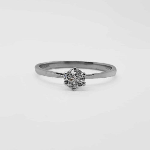 Hvitt gull enstens diamantring 0.32 ct