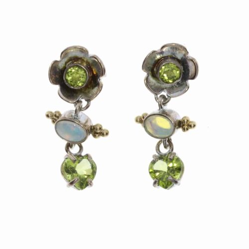 Rikke Harsheim - Ørepynt i sølv - Blomst opal - Grønn kvarts