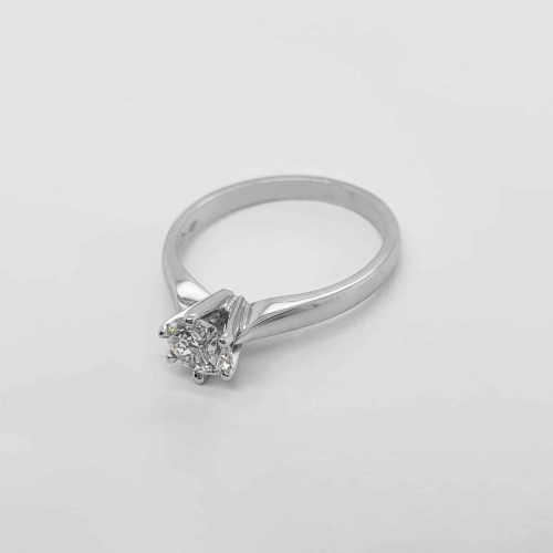 Hvitt gull enstens diamantring 0.61 ct. - Bilde 2