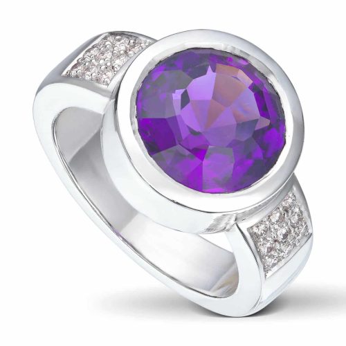 Hvitt gull ring med Ametyst og diamanter