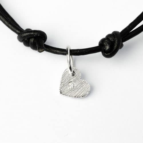 Heart Pendant 925s RH mat, 1 x 7 mm, 1 x 0,015 ct. white diamond TW/VVs1